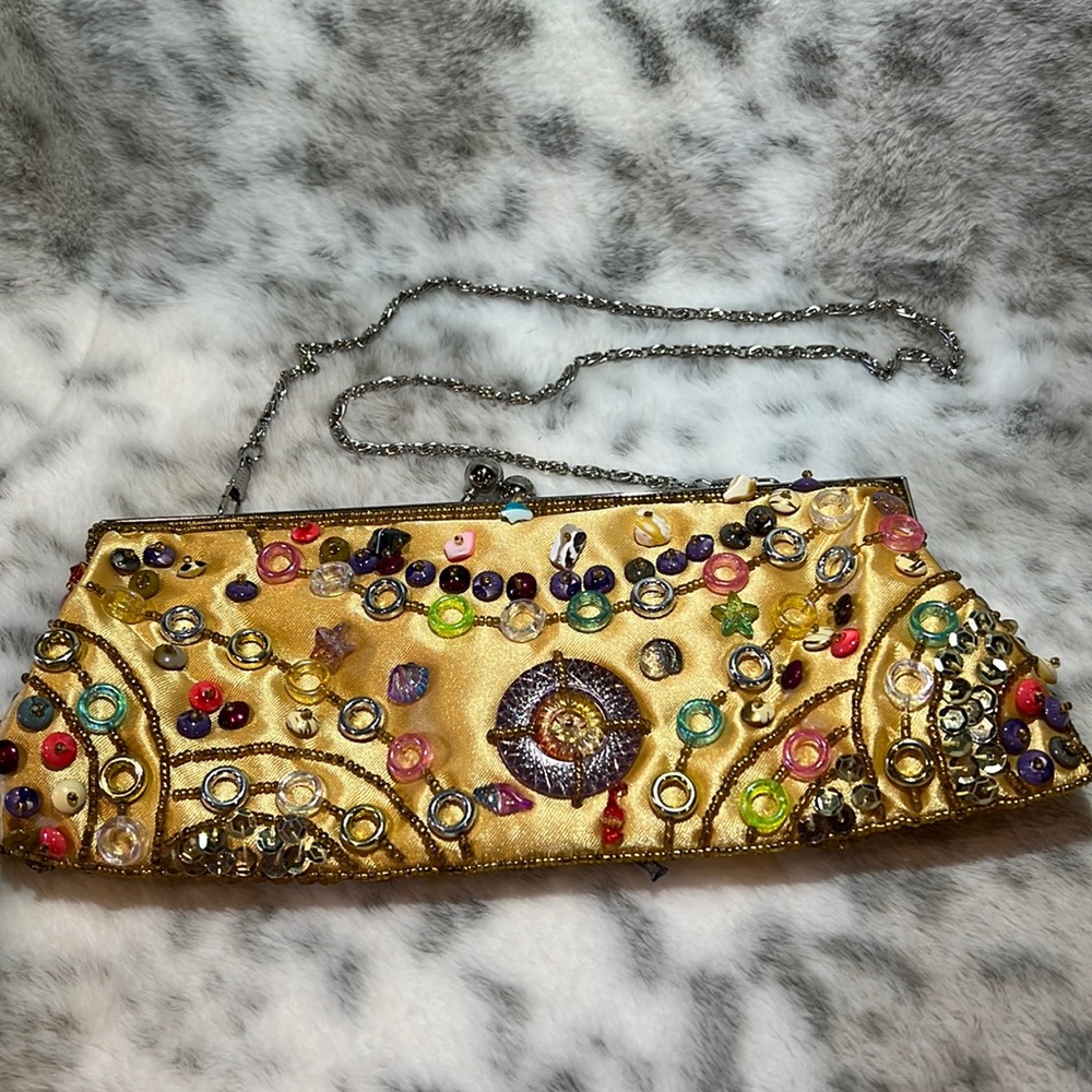Beaded hand bag